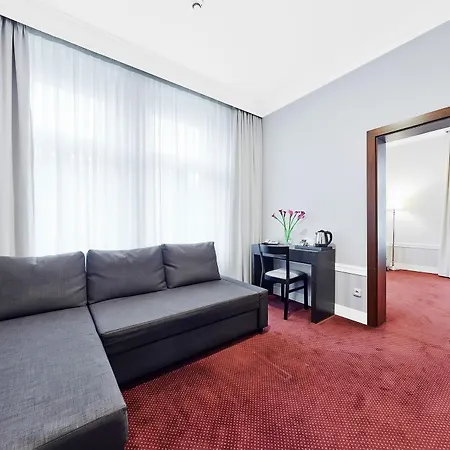 La Boutique 4*